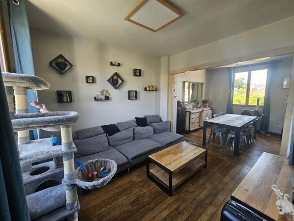 MAISON DE CARACTERE AVEC PISCINE