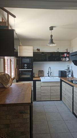 MAISON DE CARACTERE AVEC PISCINE