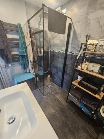 MAISON DE CARACTERE AVEC PISCINE