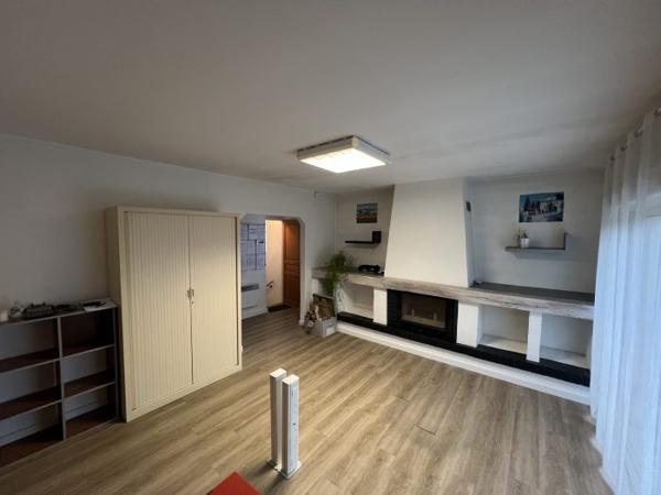 Local professionnel Esbly 190 m²