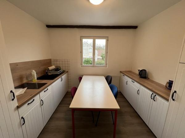 Local professionnel Esbly 190 m²