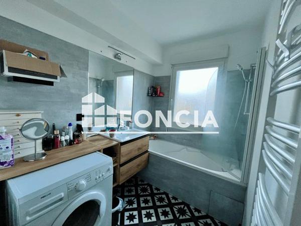 Location Appartement 3 pièces 62.13 m² - 10 RUE JULES FERRY Lannilis 29870