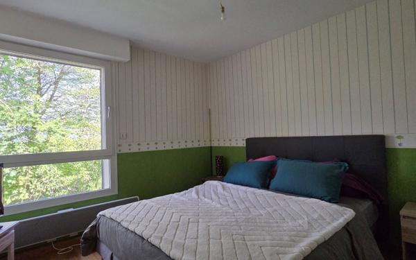 Maison à vendre    7 pièces •  Montmerrei