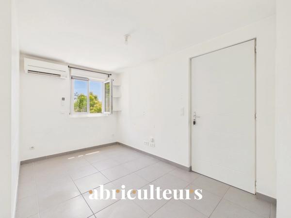 Appartement T2 avec terrasse et stationnement Salon de Provence (13300)