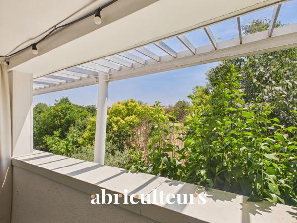 Appartement T2 avec terrasse et stationnement Salon de Provence (13300)
