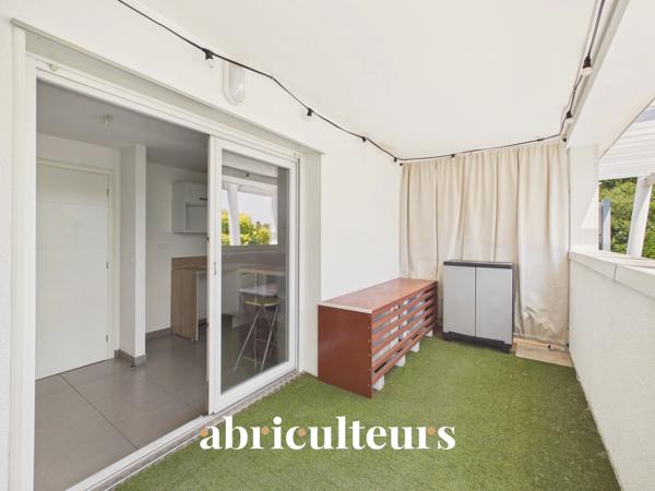 Appartement T2 avec terrasse et stationnement Salon de Provence (13300)