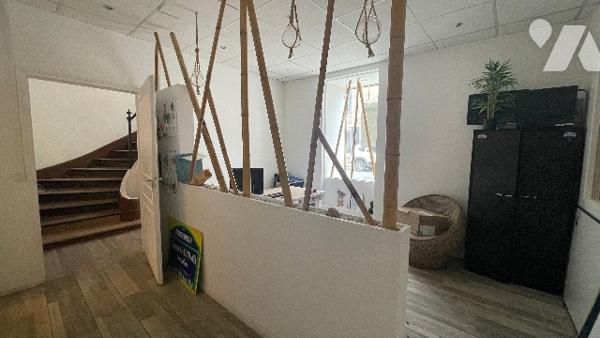 RARE ANGERVILLE Immeuble en plein centre ville