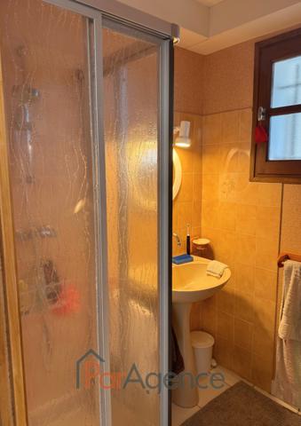 Appartement traversant 2 pièces avec aperçu mer proche Ponta