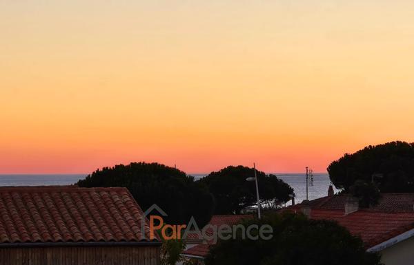 Appartement traversant 2 pièces avec aperçu mer proche Ponta