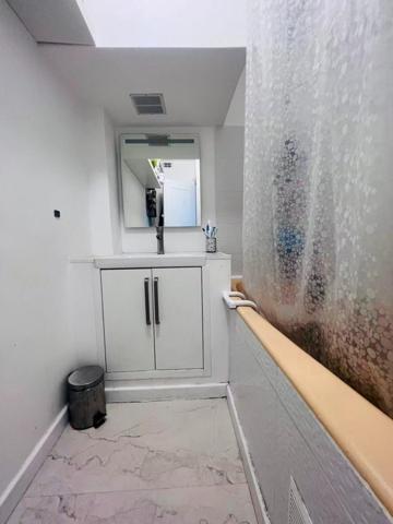 APPAREMMENT F4/F3 MONTREUIL (L11)