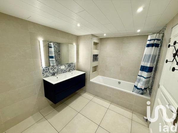 Maison 4 pièces de 135 m² à Reignier-Ésery (74930)