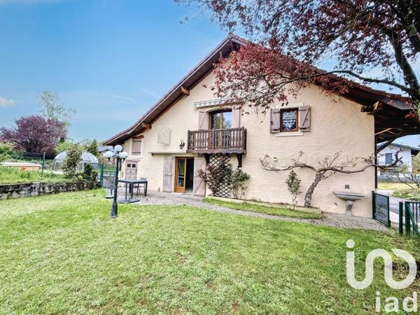 Maison 4 pièces de 135 m² à Reignier-Ésery (74930)