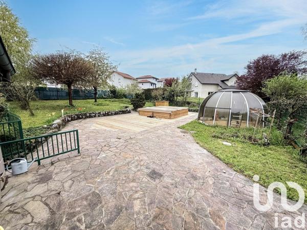 Maison 4 pièces de 135 m² à Reignier-Ésery (74930)