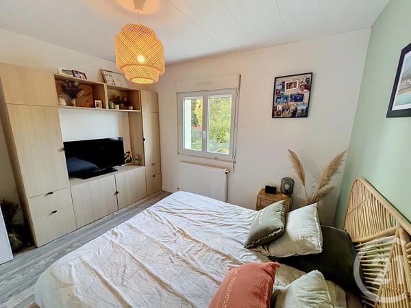 Maison à vendre  4 pièces - 94 m 2   CHARTRES  - 28