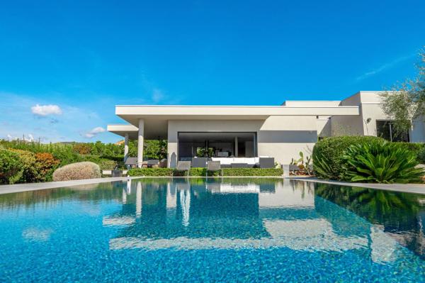 Vente Villa de luxe Zonza 7 Pièces 300 m²