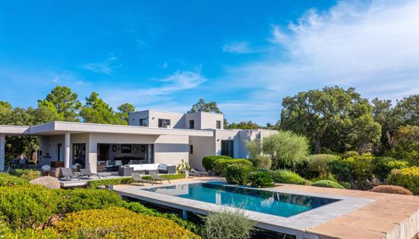 Vente Villa de luxe Zonza 7 Pièces 300 m²