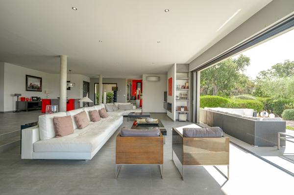 Vente Villa de luxe Zonza 7 Pièces 300 m²