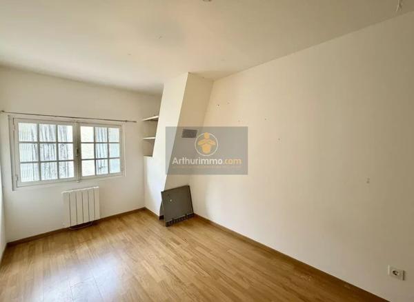 Vente                                                      Maison
                        
                     5 pièces                      118 m2                     à Coulommiers