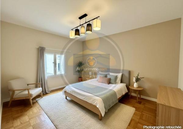 Vente                                                      Maison
                        
                     5 pièces                      118 m2                     à Coulommiers