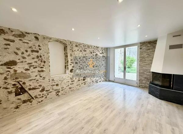 Vente                                                      Maison
                        
                     5 pièces                      118 m2                     à Coulommiers