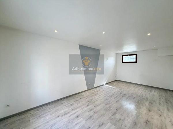 Vente                                                      Maison
                        
                     5 pièces                      118 m2                     à Coulommiers