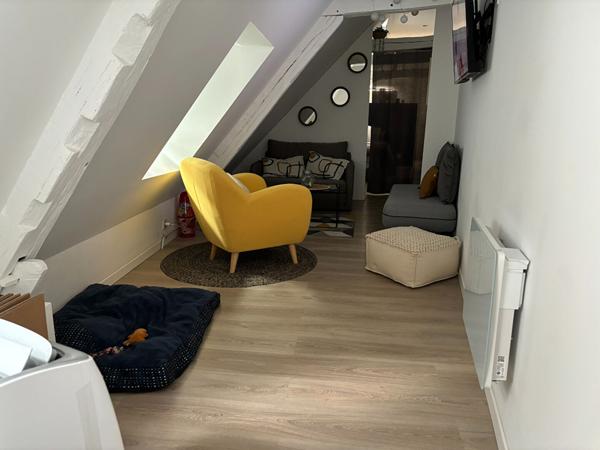 Location appartement près de DOLE - 2 pièce(s) - 30 m² - 620 €/mois