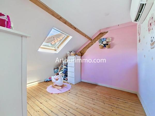 Vente                                                      Maison de ville
                        
                     5 pièces                      105 m2                     à Limeil-Brévannes