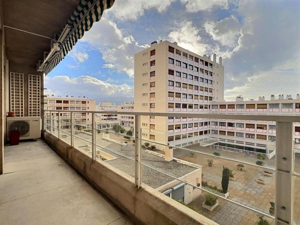 A vendre appartement de type 4 avec Box à Marseille 13010 - Quartier du Parc du 26° Centenaire.