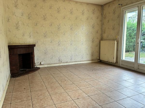 MAISON AVEC GARAGE ET JARDIN