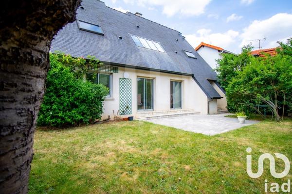 Maison 8 pièces de 189 m² à Saint-Maur-des-Fossés (94100)