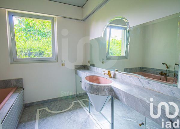 Maison 8 pièces de 189 m² à Saint-Maur-des-Fossés (94100)