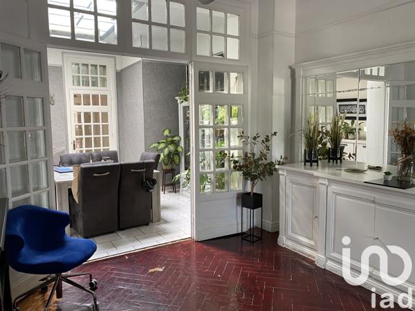 Maison 7 pièces de 220 m² à Roubaix (59100)