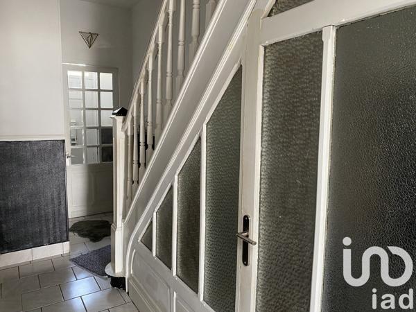 Maison 7 pièces de 220 m² à Roubaix (59100)