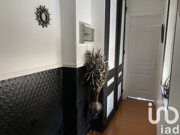 Maison 7 pièces de 220 m² à Roubaix (59100)