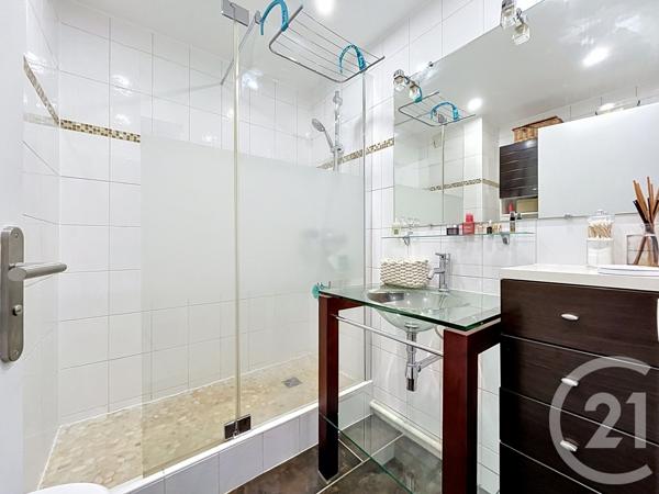 Appartement F2 à vendre  2 pièces - 56,45 m 2   PARIS  - 75020