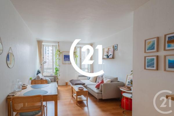 Appartement F2 à vendre  2 pièces - 56,45 m 2   PARIS  - 75020