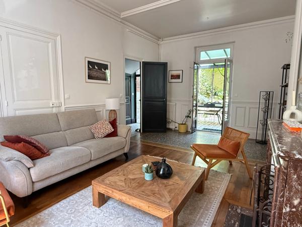 A vendre ORLEANS Dunois, maison bourgeoise avec jardin