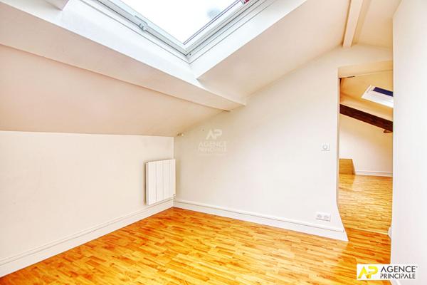 Versailles Notre-Dame Les Prés - Appartement 4 pièces 118.45 m² au sol situé au 2ème et dernier étage €895 000 ** - Référence 27800