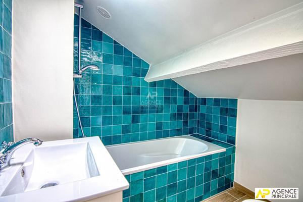 Versailles Notre-Dame Les Prés - Appartement 4 pièces 118.45 m² au sol situé au 2ème et dernier étage €895 000 ** - Référence 27800