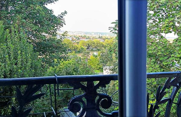 Demeure Familiale 12 pièces 300 m2 BRY SUR MARNE (94360)