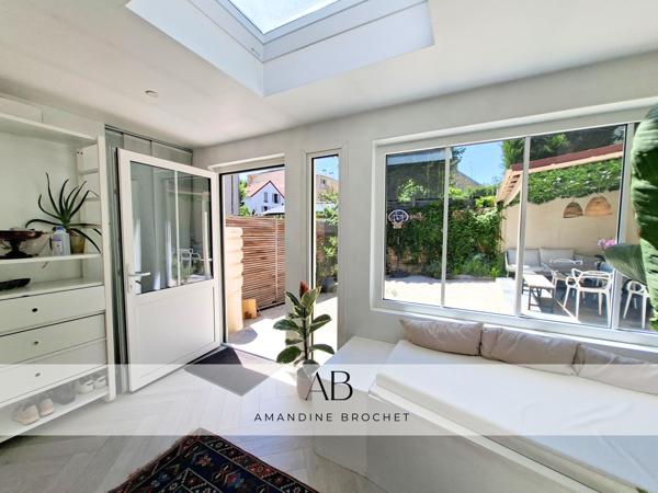 Maison
         4 pièces
        - 83 m² 535 000 € *