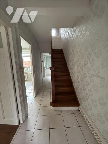 BOULOGNE SUR MER Maison ancienne  dans quartier recherché