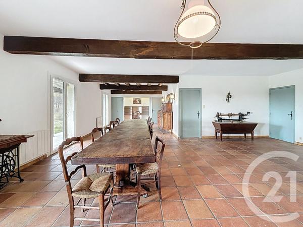 Maison à vendre  4 pièces - 150,52 m2 ARLES - 13