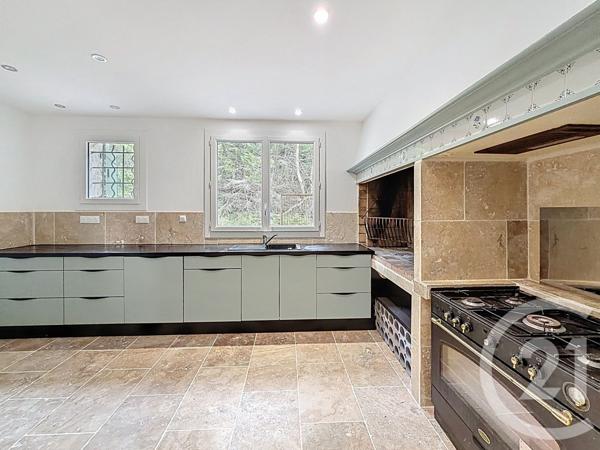 Maison à vendre  4 pièces - 150,52 m2 ARLES - 13