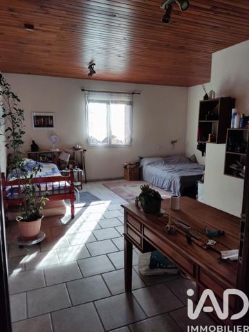 Maison à vendre 6 pièces 246 m² Saint-Leu