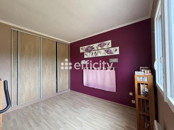 Maison
         4 pièces
        - 108 m² Exclusivité 300 000 € *