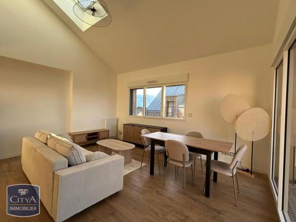 Appartement à louer 3 pièces 83.37m²
