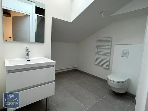 Appartement à louer 3 pièces 83.37m²