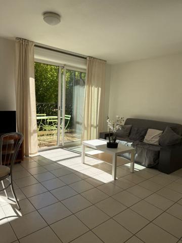 Appartement meublé dans résidence privée avec piscine Fuveau 2 pièce(s) 45.83 m2