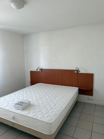 Appartement meublé dans résidence privée avec piscine Fuveau 2 pièce(s) 45.83 m2